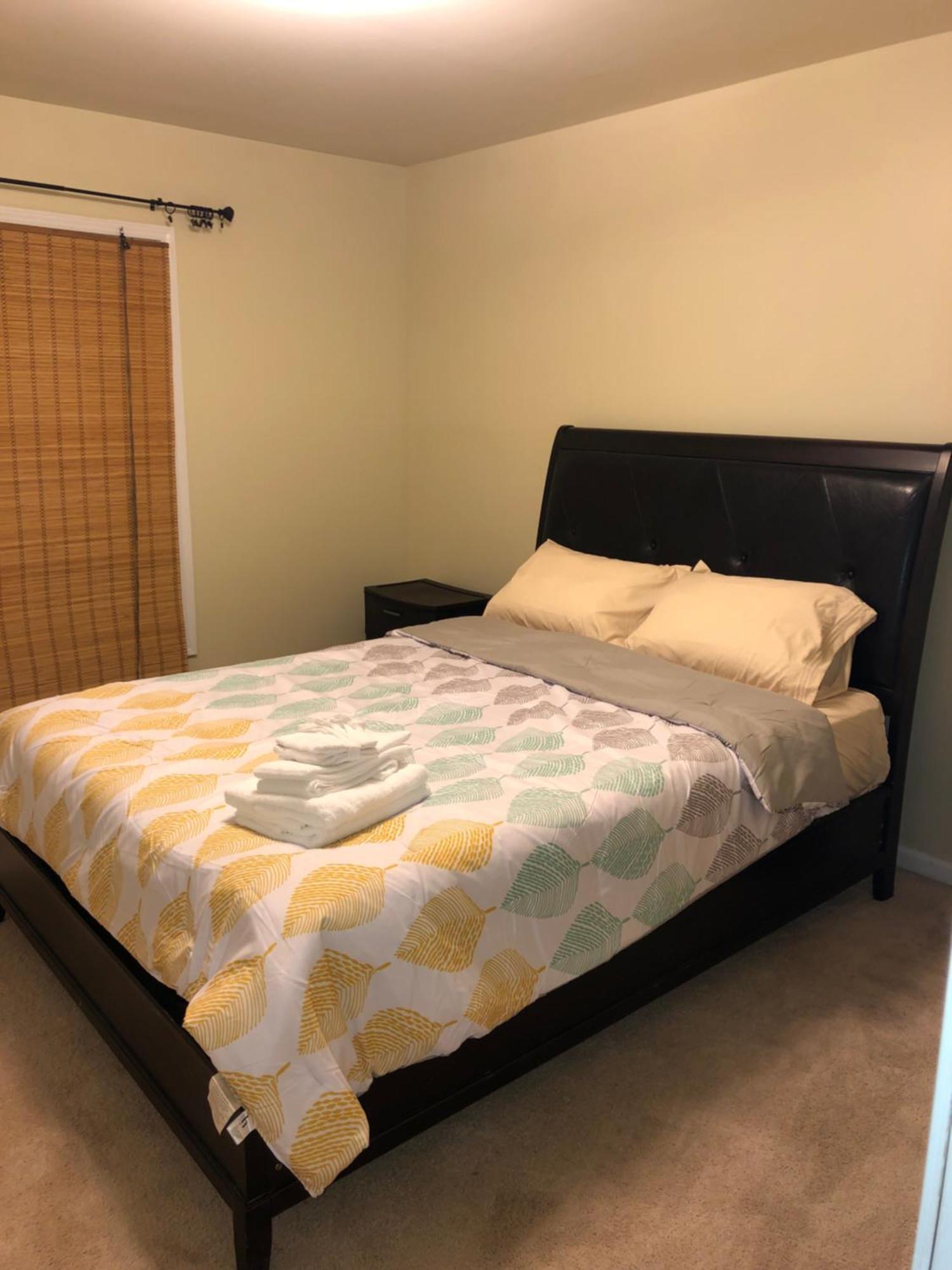 Entire Townhome Available Near Nice Park Library And Shopping ウィンストン・セーラム エクステリア 写真